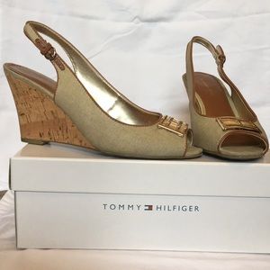 Tommy Hilfiger Gold Multi Fabric open toe sandals
